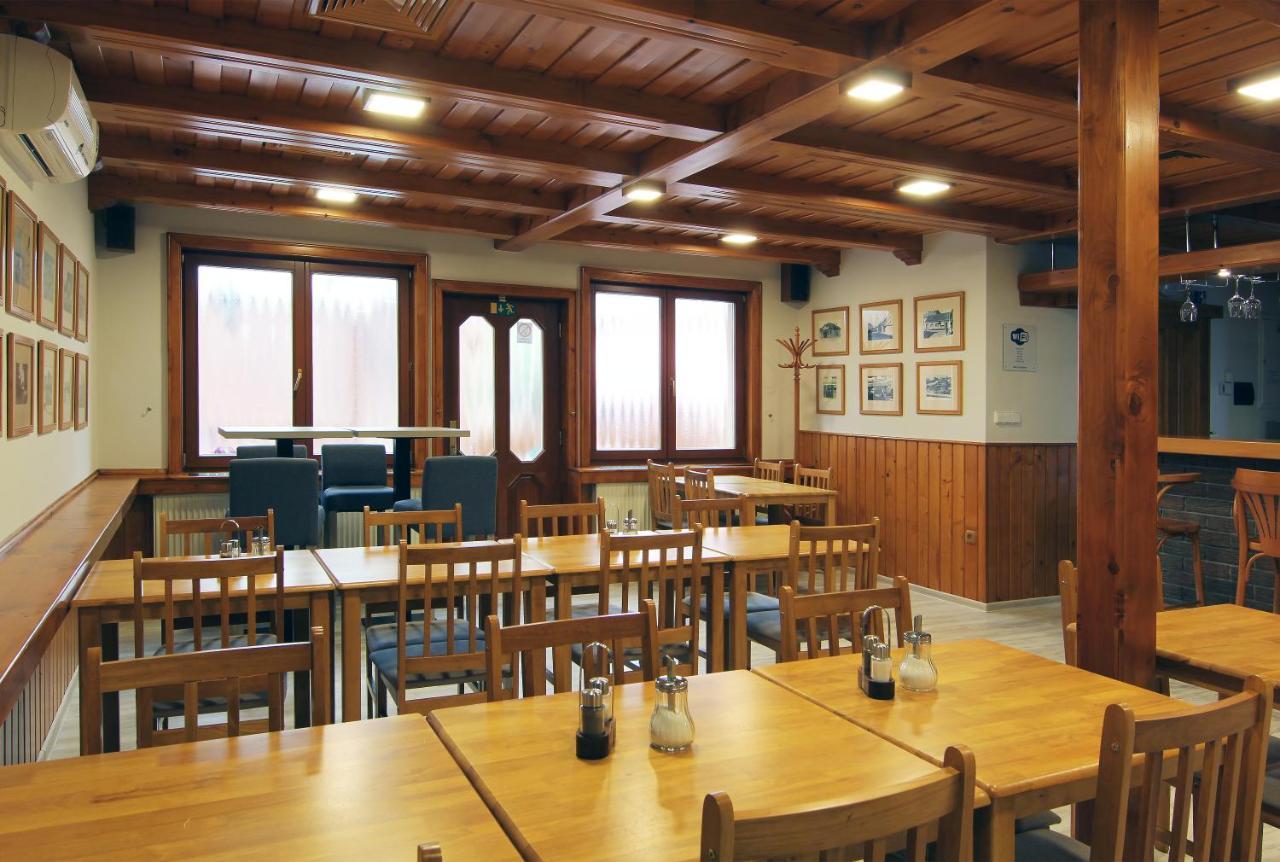 Penzion U Vlku Valtice Dış mekan fotoğraf